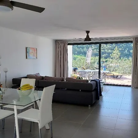 Villa Casa-cidreira-villa-4p-en-baby-with-private-pool-in-a-natural-setting *